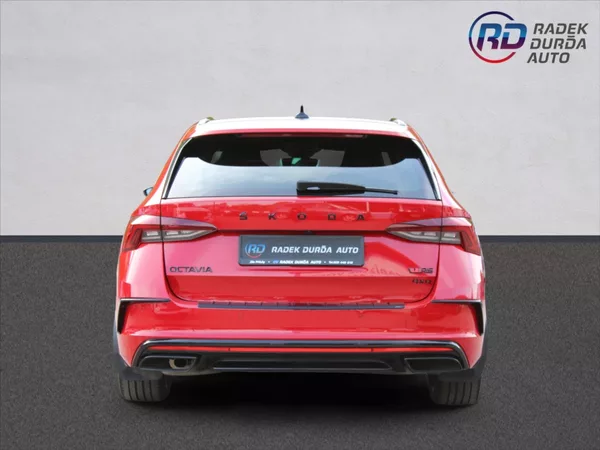 Škoda Octavia 2,0 TDI RS,AUTOMAT,4x4,120LET - foto 6