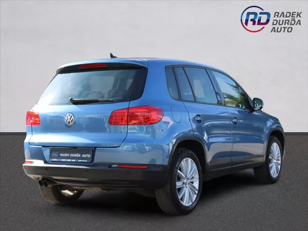 Volkswagen Tiguan 2,0 TDI VÝHŘEVY,TAŽNÉ - foto 5