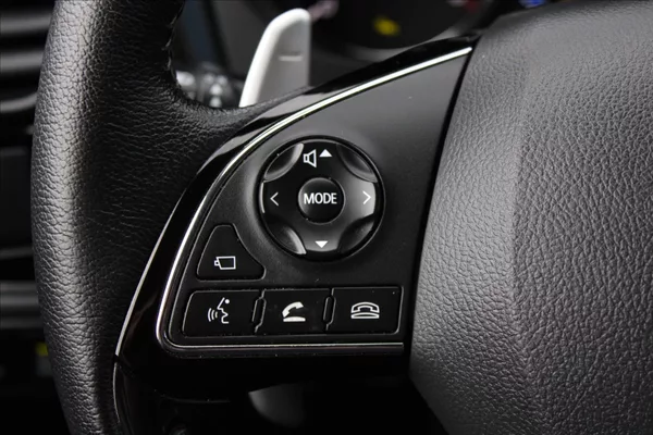 Mitsubishi Outlander 2,0 i A/T,4x4,7.MÍST,INSTYLE+ - foto 19