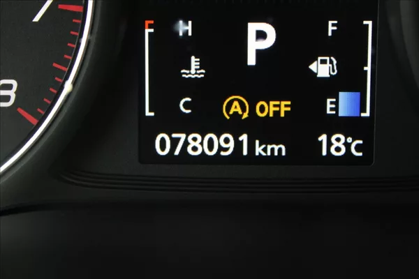 Mitsubishi Outlander 2,0 i A/T,4x4,7.MÍST,INSTYLE+ - foto 9