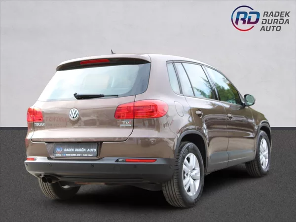 Volkswagen Tiguan 2,0 TDI ČR,1.MAJ,DPH,SERVIS - foto 5