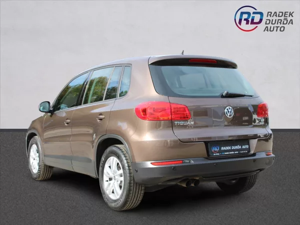Volkswagen Tiguan 2,0 TDI ČR,1.MAJ,DPH,SERVIS - foto 7