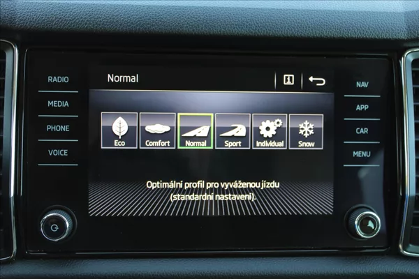 Škoda Kodiaq 2,0 TDI 7.MÍST,A/T,4x4,STYLE - foto 17