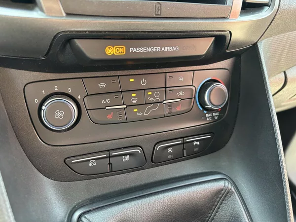 Ford Transit Connect 1,5-ecoblue-SENZORY-NAVI- L2H1 - foto 39