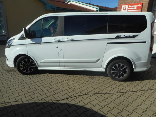 Ford Tourneo Custom SPORT - 2,0TDCi - 125kw - foto 2
