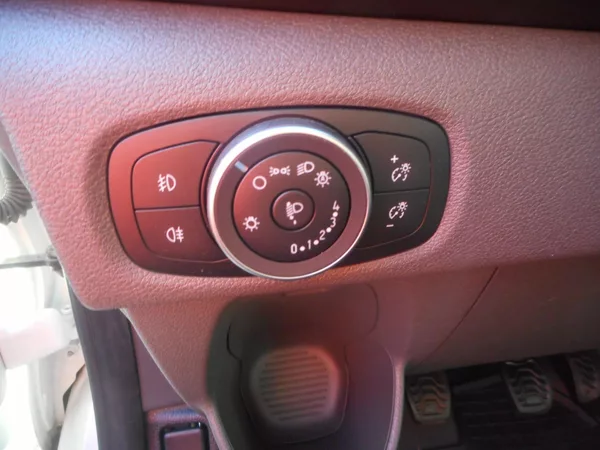 Ford Transit Custom 2,0-TEMPOMAT-SENZORY-TAŽNÉ - foto 12