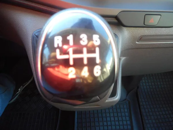 Ford Transit Custom 2,0-TEMPOMAT-SENZORY-TAŽNÉ - foto 17