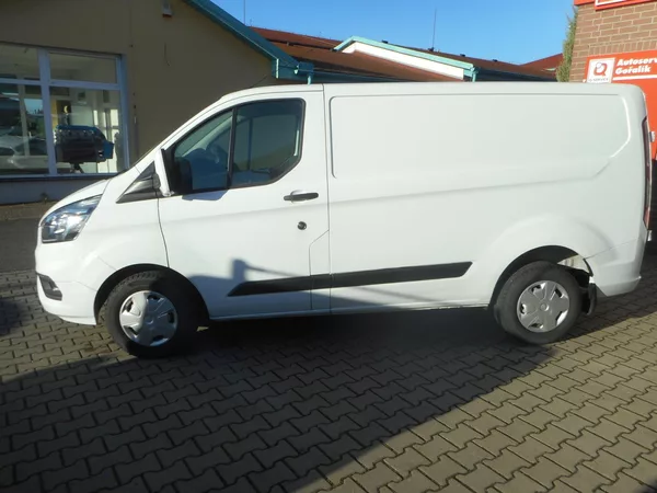 Ford Transit Custom 2,0-TEMPOMAT-SENZORY-TAŽNÉ - foto 2