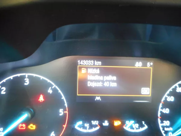 Ford Tourneo Connect 1,5-PANORAM-TAŽNÉ-VYHŘ.SEDAČKY - foto 10