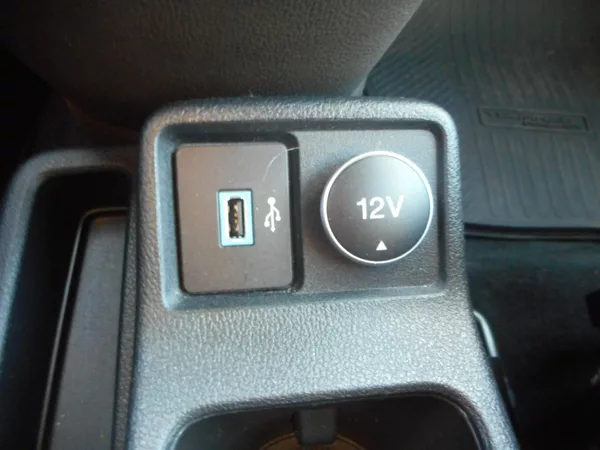 Ford Tourneo Connect 1,5-PANORAM-TAŽNÉ-VYHŘ.SEDAČKY - foto 13