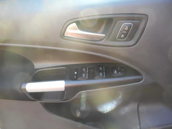 Ford Tourneo Connect 1,5-PANORAM-TAŽNÉ-VYHŘ.SEDAČKY - foto 19