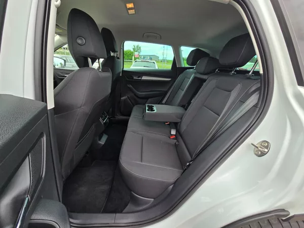 Škoda Karoq 2.0 TDi 85KW DSG Style - foto 12