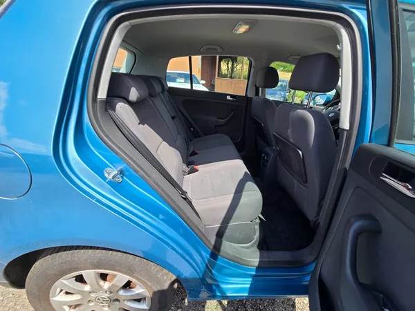 Volkswagen Golf Plus 1.6 FSI Trend DSG - foto 19