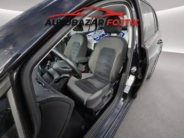 Volkswagen Golf 1.4 TGi Highline DSG - foto 9