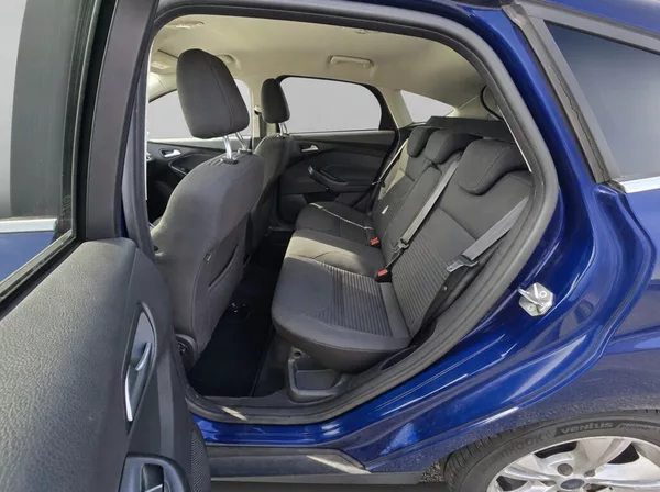 Ford Focus 1.0 Ecoboost Titanium - foto 12