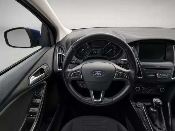 Ford Focus 1.0 Ecoboost Titanium - foto 14