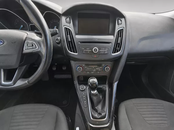 Ford Focus 1.0 Ecoboost Titanium - foto 15