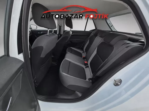Škoda Fabia 1.0 MPI 44 kW Ambition - foto 12