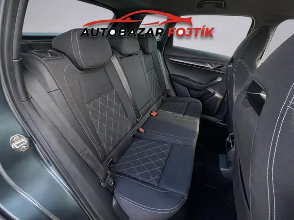 Škoda Karoq 2.0 TDi 110kW 4x4 Sportline DS - foto 17