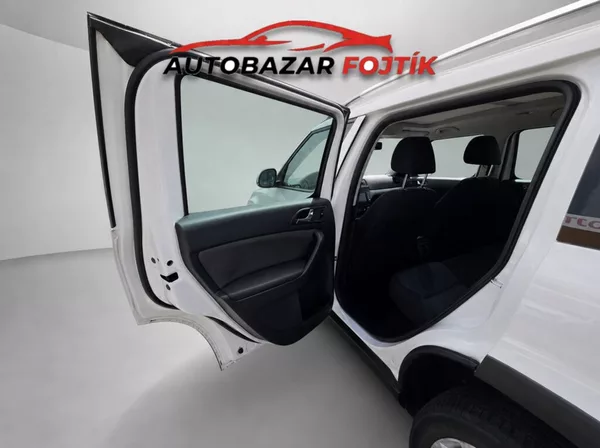 Škoda Yeti 1.2 TSi 77Kw Ambition DSG - foto 12