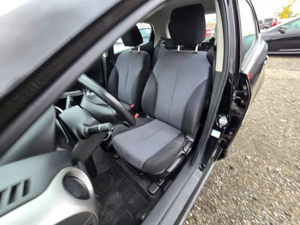 Mazda 2 1.3 MZR 55KE klima - foto 10