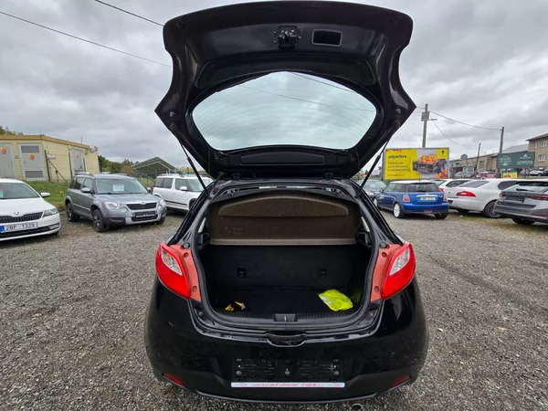 Mazda 2 1.3 MZR 55KE klima - foto 16