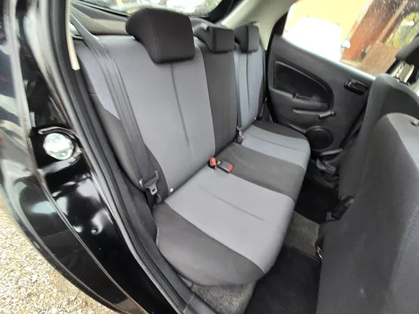 Mazda 2 1.3 MZR 55KE klima - foto 19