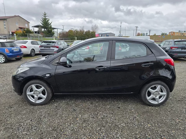 Mazda 2 1.3 MZR 55KE klima - foto 4