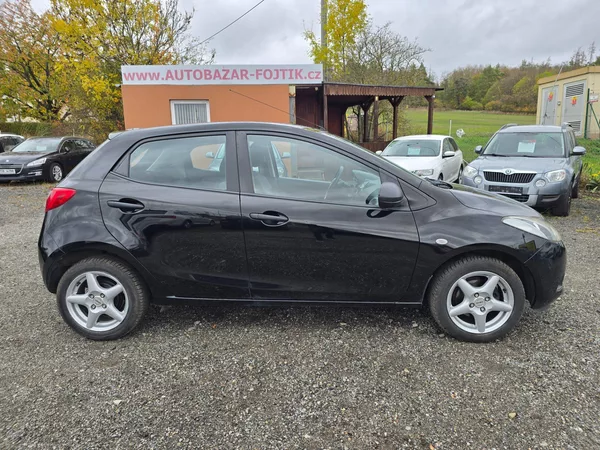 Mazda 2 1.3 MZR 55KE klima - foto 8