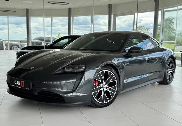 Porsche Taycan 4S Performance*Panorama*DPH