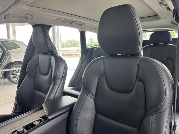 Volvo XC60 T6 AWD*Recharge*Inscription - foto 13