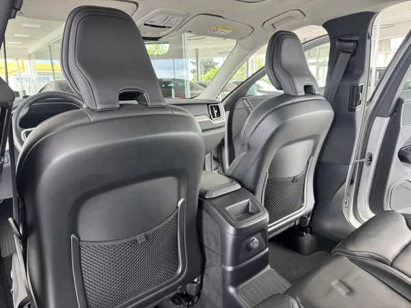 Volvo XC60 T6 AWD*Recharge*Inscription - foto 15