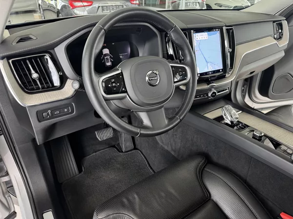 Volvo XC60 T6 AWD*Recharge*Inscription - foto 9