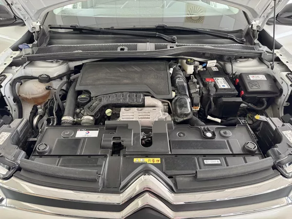Citroën C4 1,2PT 130*AT8*Full LED*Kamera - foto 36