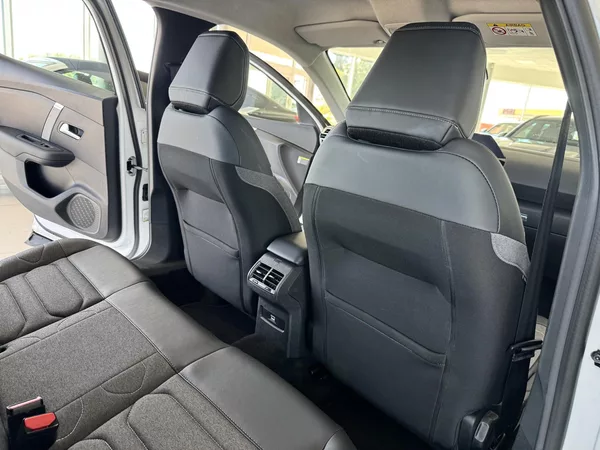 Citroën C4 1,2PT 130*AT8*Full LED*Kamera - foto 18