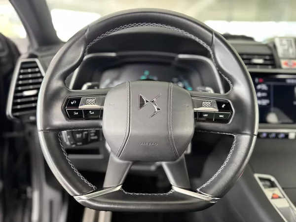 DS Automobiles DS7 Crossback 1,6 E-TENSE 300*AT8*4x4*RIVOLI - foto 10