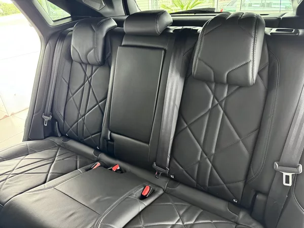 DS Automobiles DS7 Crossback 1,6 E-TENSE 300*AT8*4x4*RIVOLI - foto 16