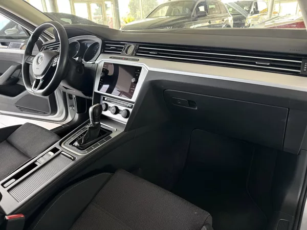 Volkswagen Passat 2,0TDI DSG 140kW*Masáž*Kam*Taž - foto 13