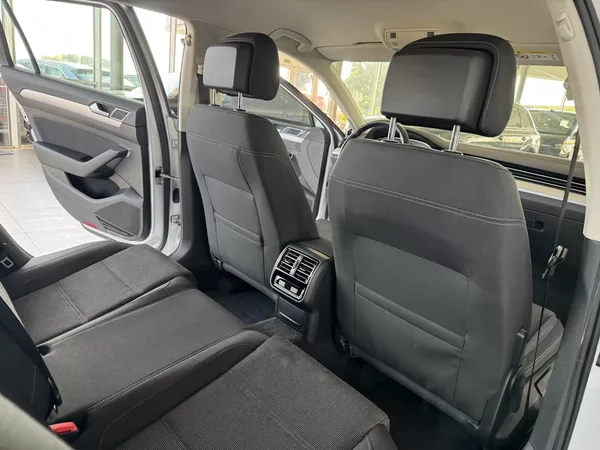 Volkswagen Passat 2,0TDI DSG 140kW*Masáž*Kam*Taž - foto 18