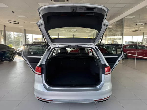 Volkswagen Passat 2,0TDI DSG 140kW*Masáž*Kam*Taž - foto 33
