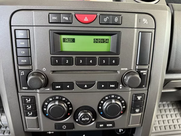 Land Rover Discovery 2,7TDV6*4x4*Xenon*Manuál*7MÍST - foto 19