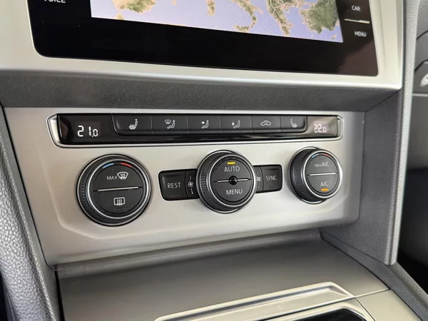 Volkswagen Passat Variant 2,0TDI DSG 140kW*Masáž*Kam*Taž - foto 23