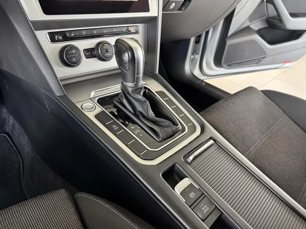 Volkswagen Passat Variant 2,0TDI DSG 140kW*Masáž*Kam*Taž - foto 25