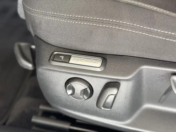 Volkswagen Passat Variant 2,0TDI DSG 140kW*Masáž*Kam*Taž - foto 31