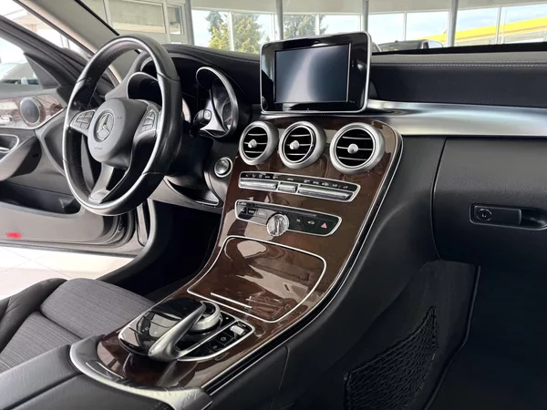 Mercedes-Benz Třídy C 250d 4Matic*Distronic*AirMatic - foto 14