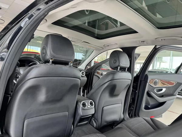 Mercedes-Benz Třídy C 250d 4Matic*Distronic*AirMatic - foto 17