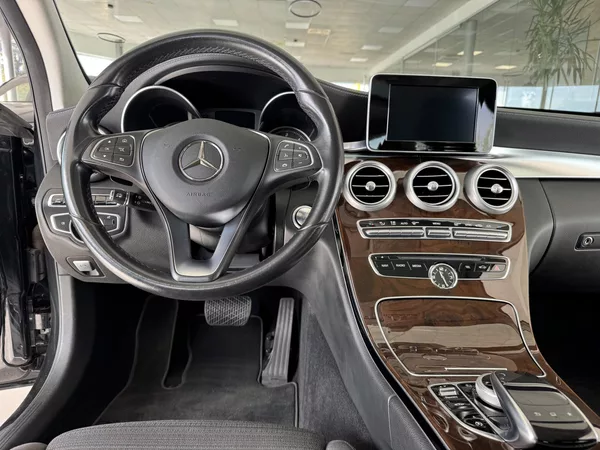 Mercedes-Benz Třídy C 250d 4Matic*Distronic*AirMatic - foto 9