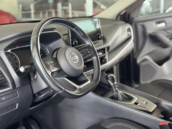 Nissan Qashqai 1,3DIG-T 140*Distronic*360kam - foto 11