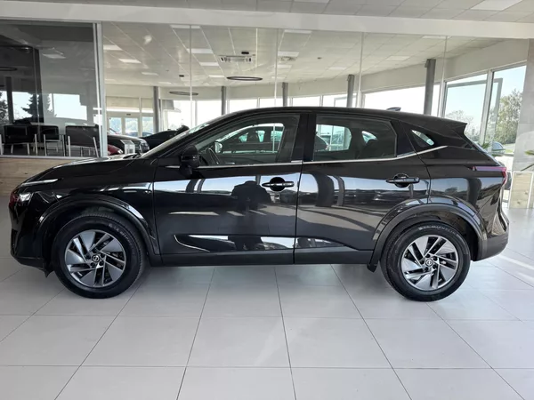 Nissan Qashqai 1,3DIG-T 140*Distronic*360kam - foto 7