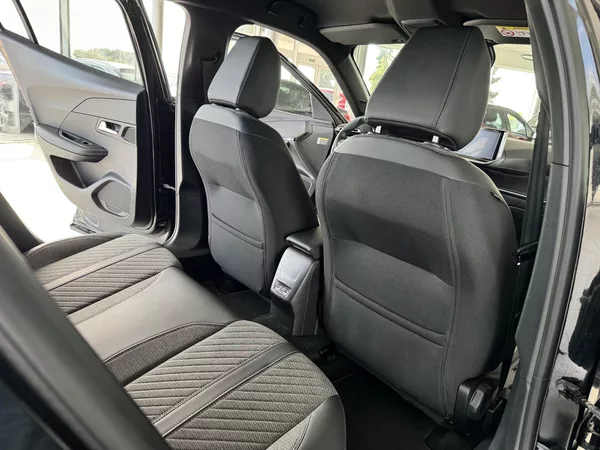 Peugeot 2008 1,2PT 130*AT8*Allure*Kamer*DPH - foto 18